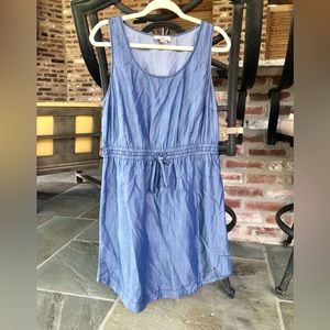 NWOT chambray sleeveless dress